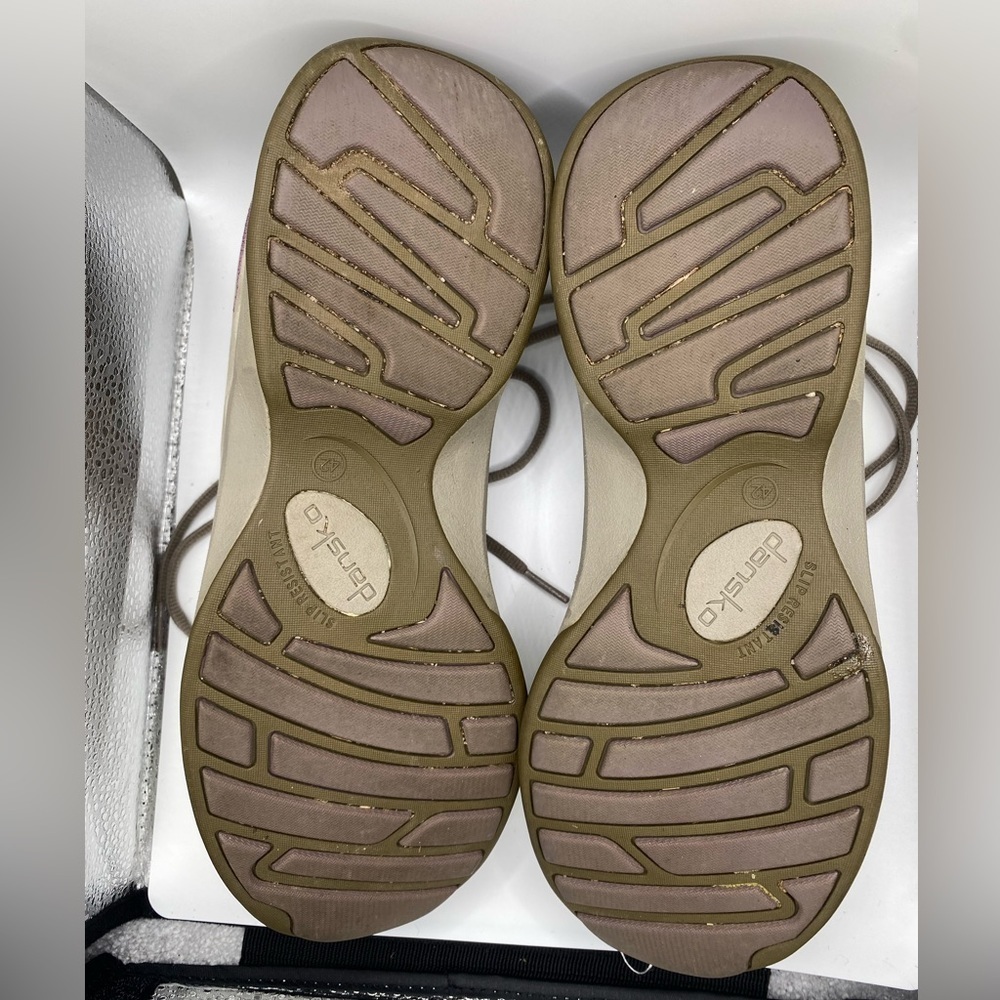 DANSKO Light Brown Suede Walking Shoe Lifestyle Sneakers Size 42 about 11.5 - Picture 12 of 12